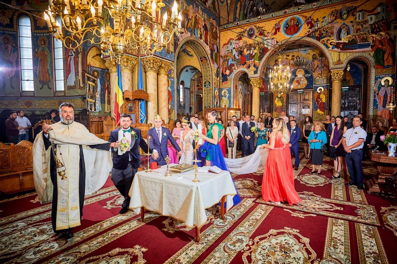 fotografii miri biserica Brasov